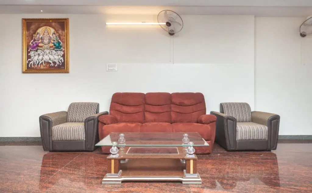 Sri Surya Guest Inn By OYO Rooms