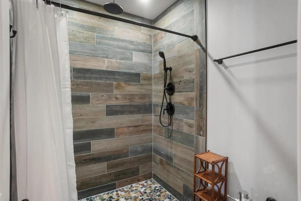 515 Sunsuite