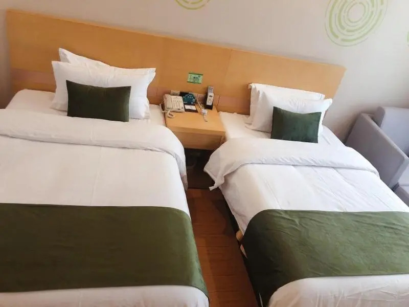 GreenTree Inn Xinyang Gushi County Yucheng Avenue Express Hotel