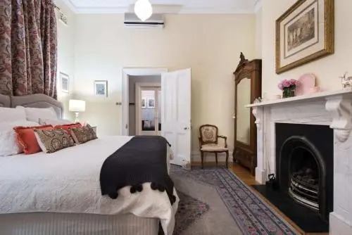 Lake Daylesford Country House