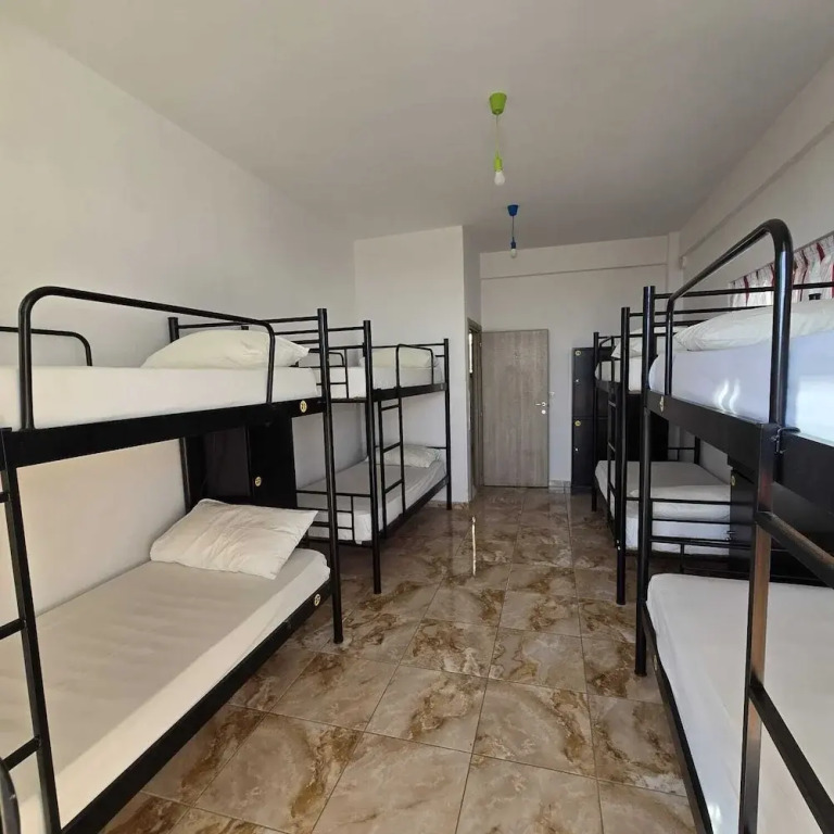 Lazy Roo Hostel Saranda