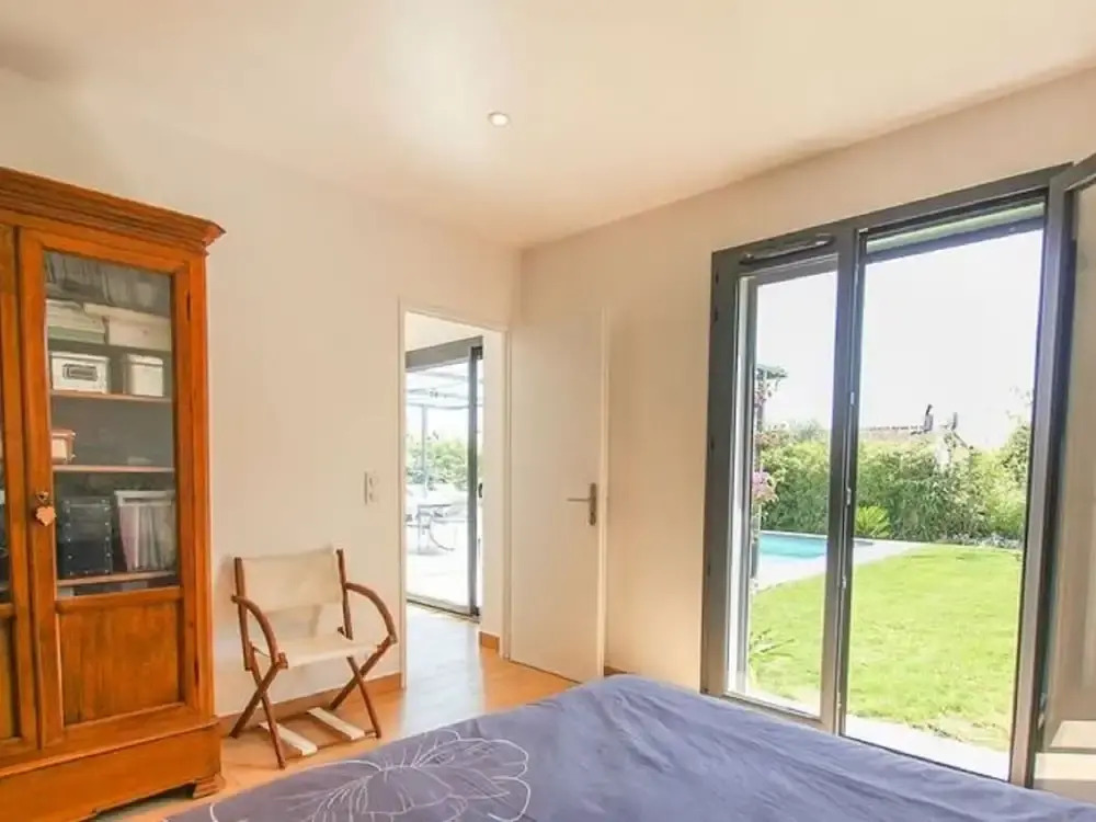 Inviting Holiday Home in Grimaud With Private Pool