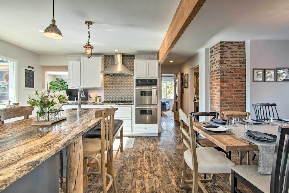 Outdoor Kitchen & Swim Spa: 1-acre Grand Lake Home
