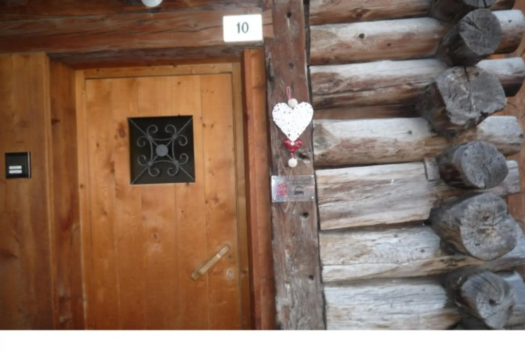 Faber, Three Room Apartment. -360 Faber