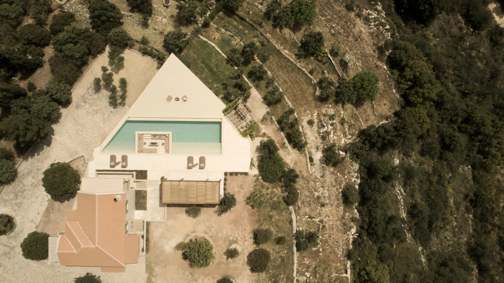 Sui Generis Villa