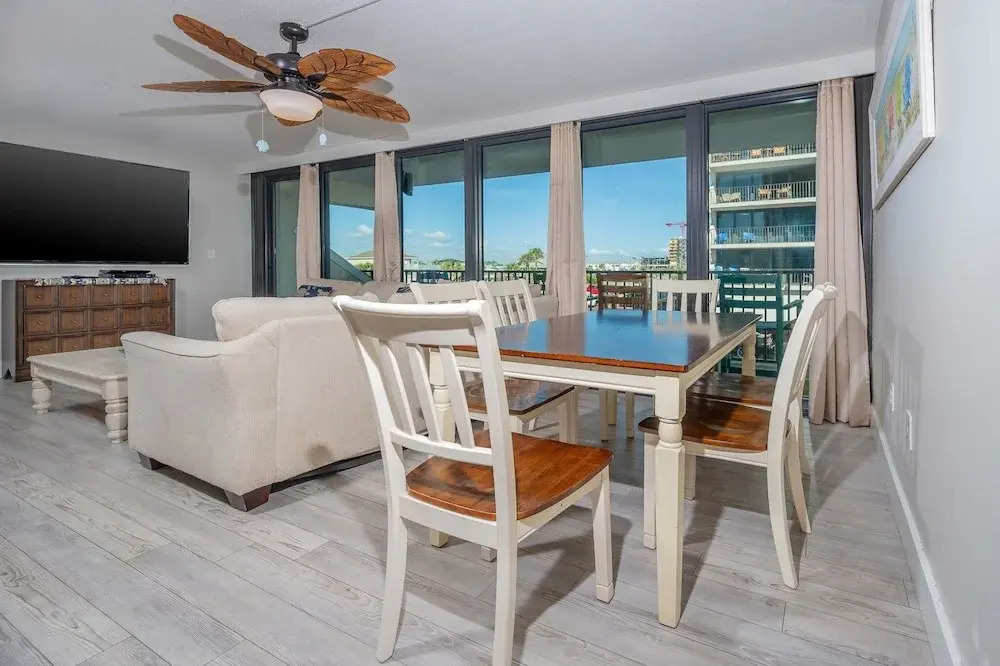 Island Winds West 170 3 Bedroom Condo