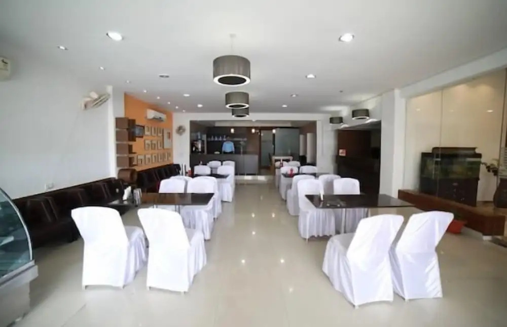 Clarks Inn Express