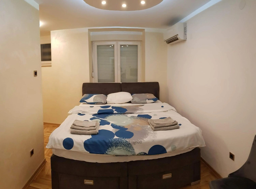 Dynasty Apartments