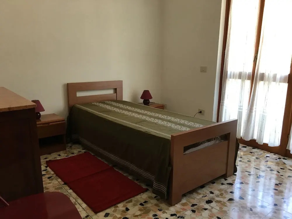 Valley View Apartment in Ameglia near Historical Center with Garden