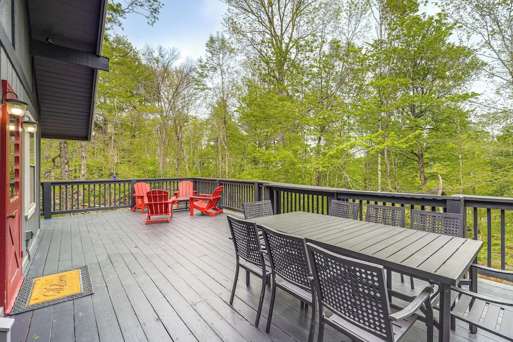 'bear Crossing Chalet:' Beech Mountain Family Home