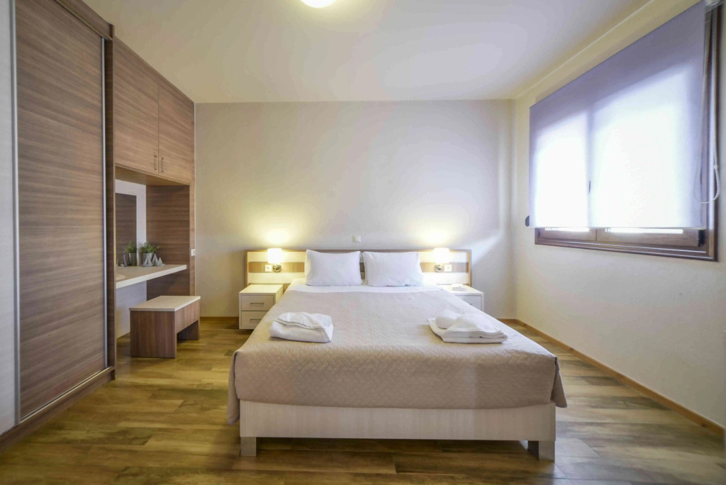 Lenikos Resort