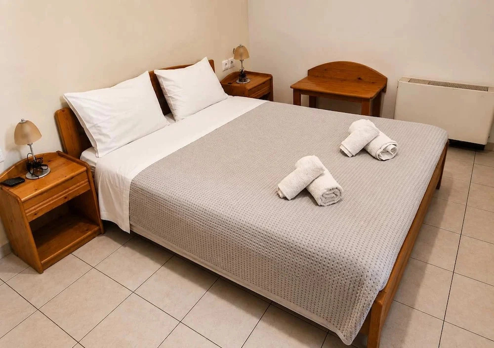 Hotel Elena -sunny Seaside Balcony Suite in Skyros