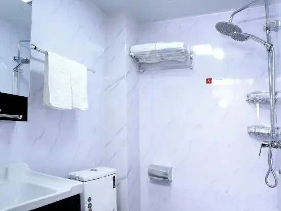 Kelining Chain Hotel(Luozhuang Baoli Wealth Plaza Store)