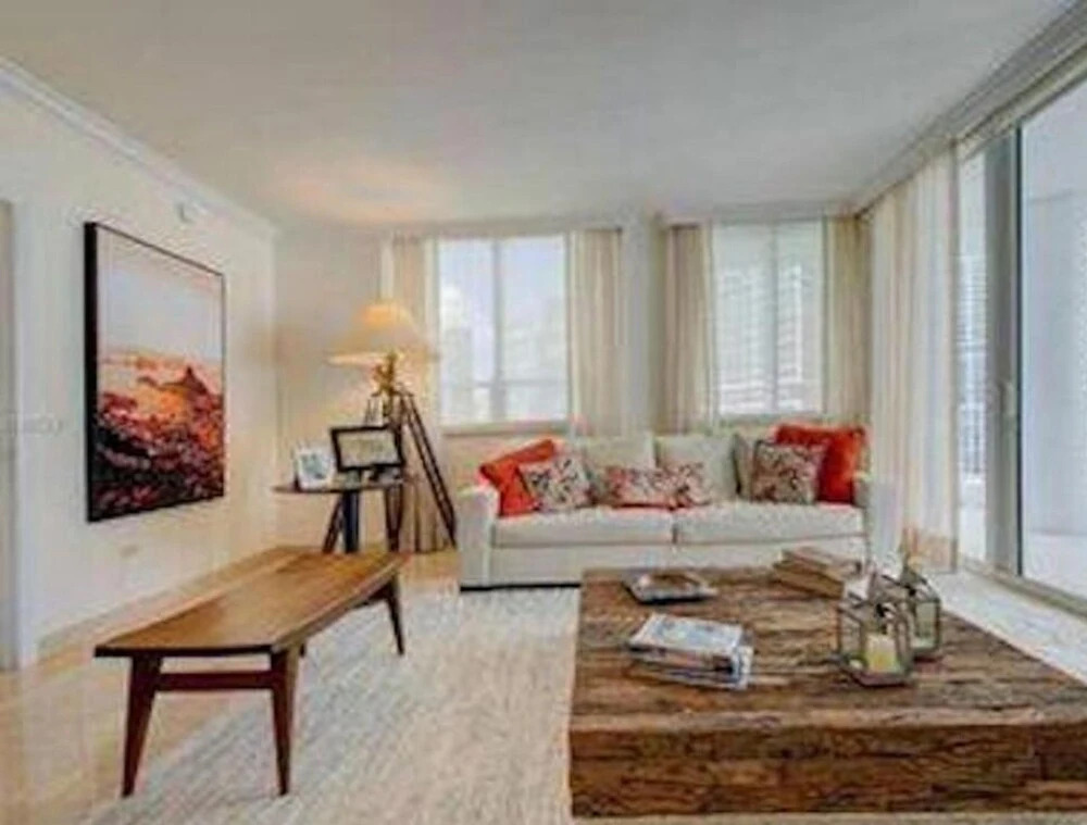 Beautiful Miami Brickell 2 Bedroom 2 Bathroom Apartment in the Sky Sleeps 4