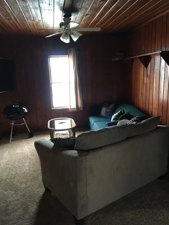 The Pirates' 2 Bedroom Cottage by RedAwning