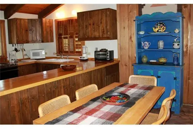Lakeview House