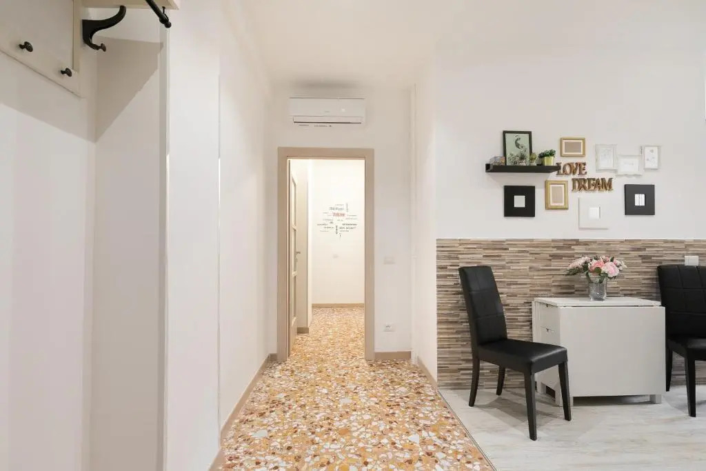 Stars Luxury Apartments 1