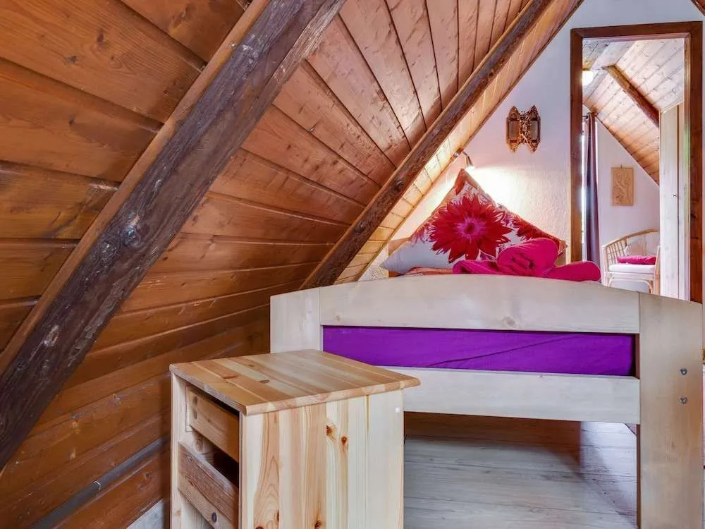 Rustic Holiday Home With Balcony
