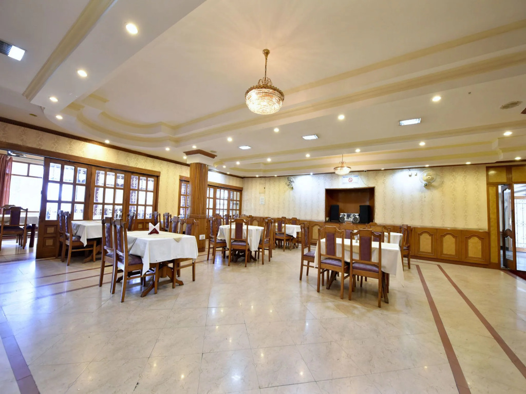OYO 5268 Hotel Himland East