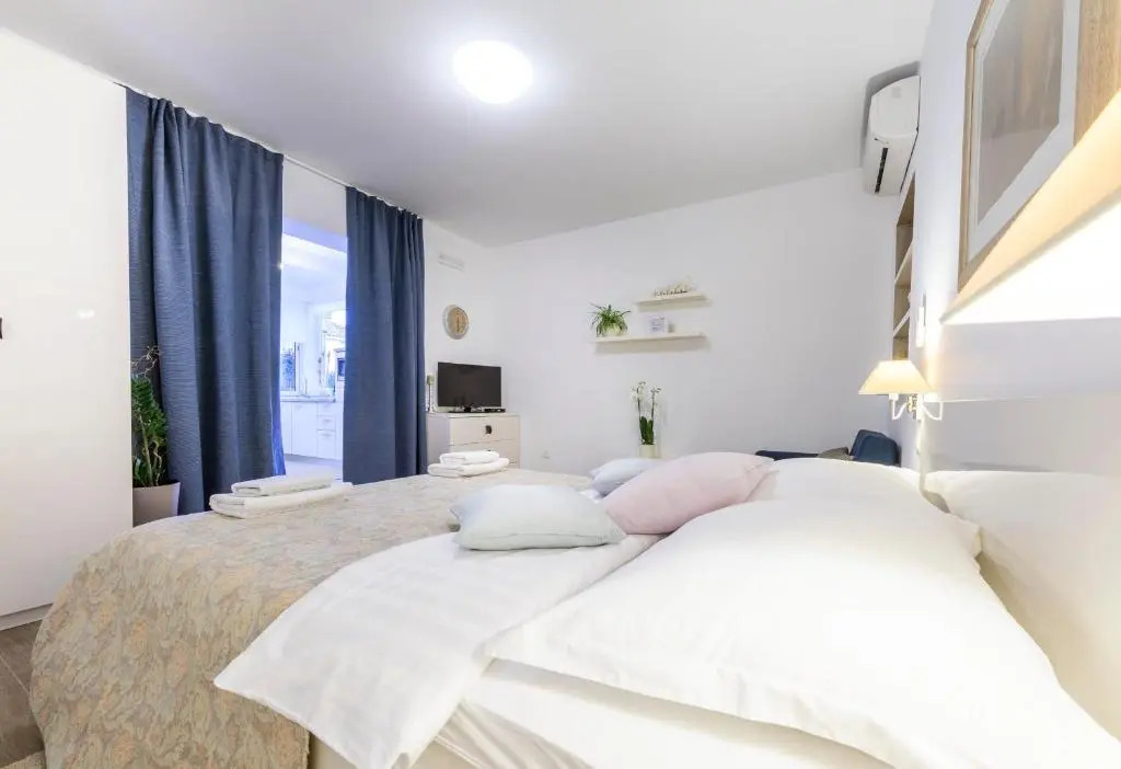 Tara Apartments