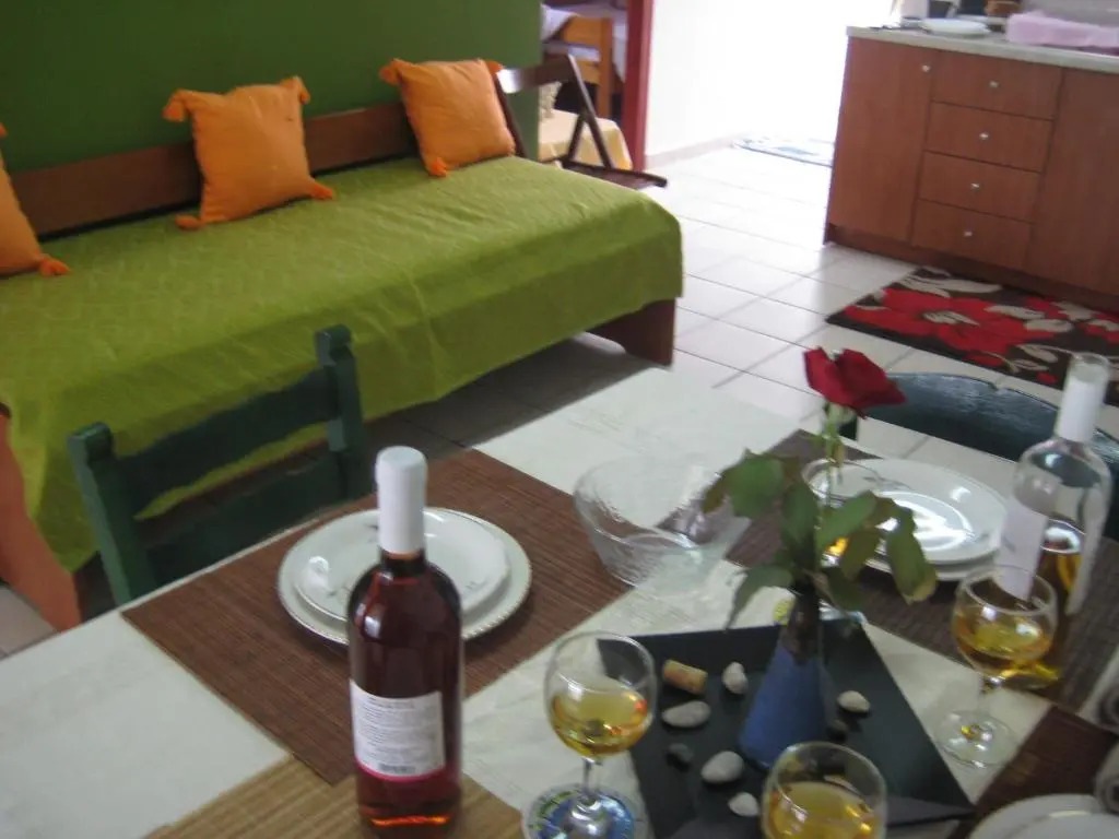 Valianos Studios - Luxury Apartment