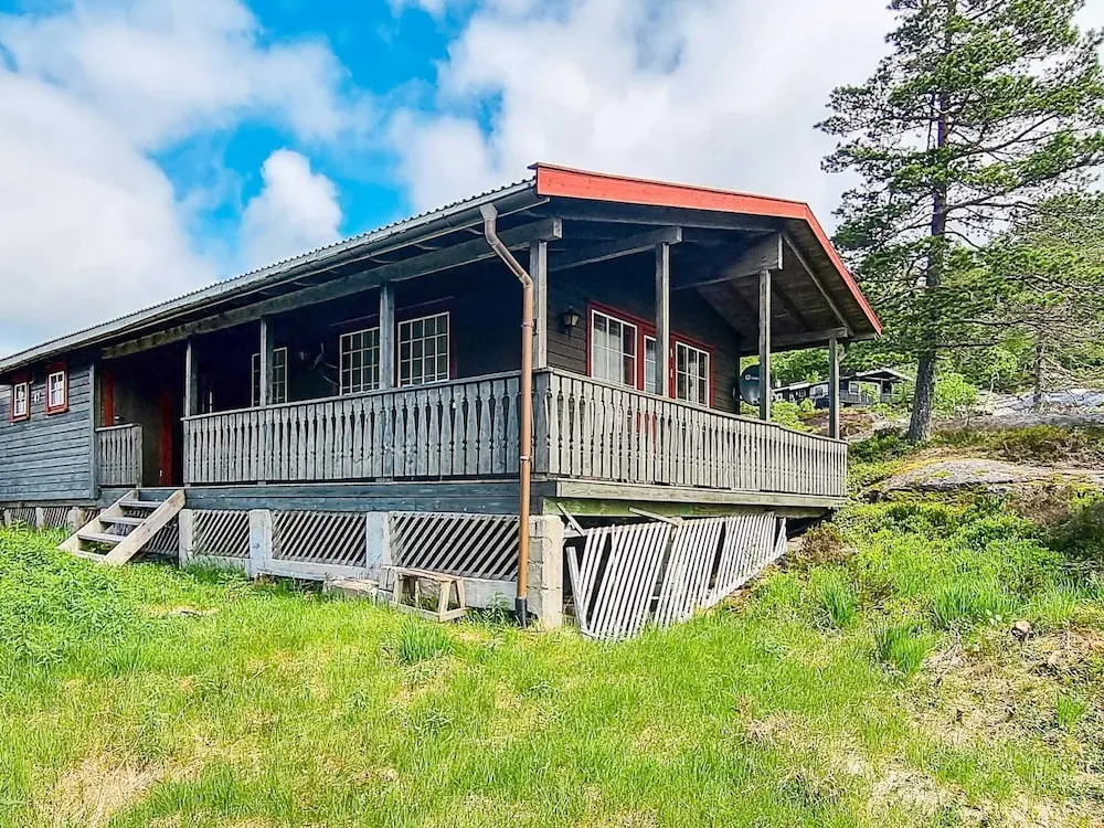 6 person holiday home in ÅSERAL-By Traum