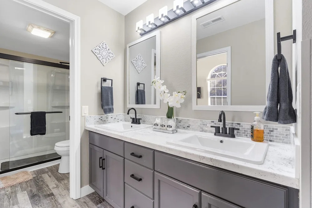 Adorable Fall Creek Condo - 10 Min to Table Rock!
