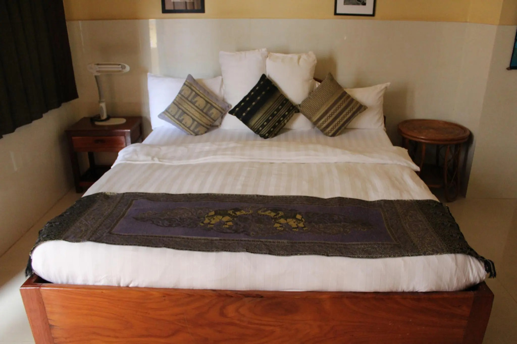 Seven Candles Guesthouse