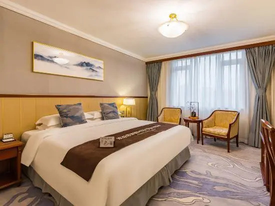 Guoyi Hotel