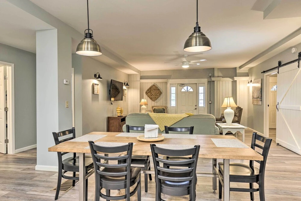 Lovely Finger Lakes Vacation Home Near Seneca Lake