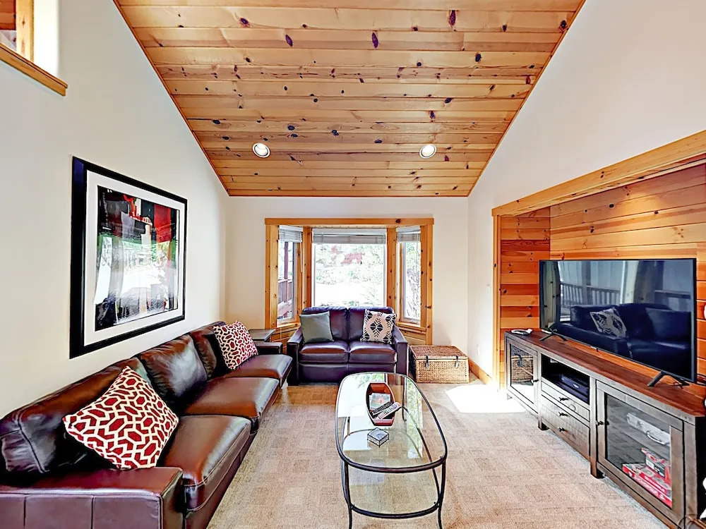 7670 Tahoe Vista - 3 Br Home