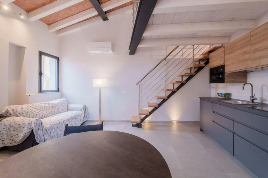 Capoliveri Design Suite in the alleys of the village of Capoliveri-CAPOLIVERI SUITE