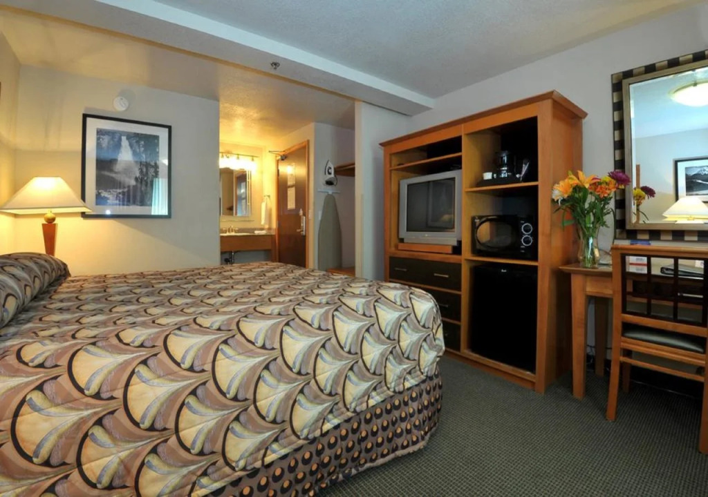 District Hotel by OYO Portland Convention Center