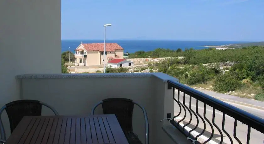 Apartments Marina