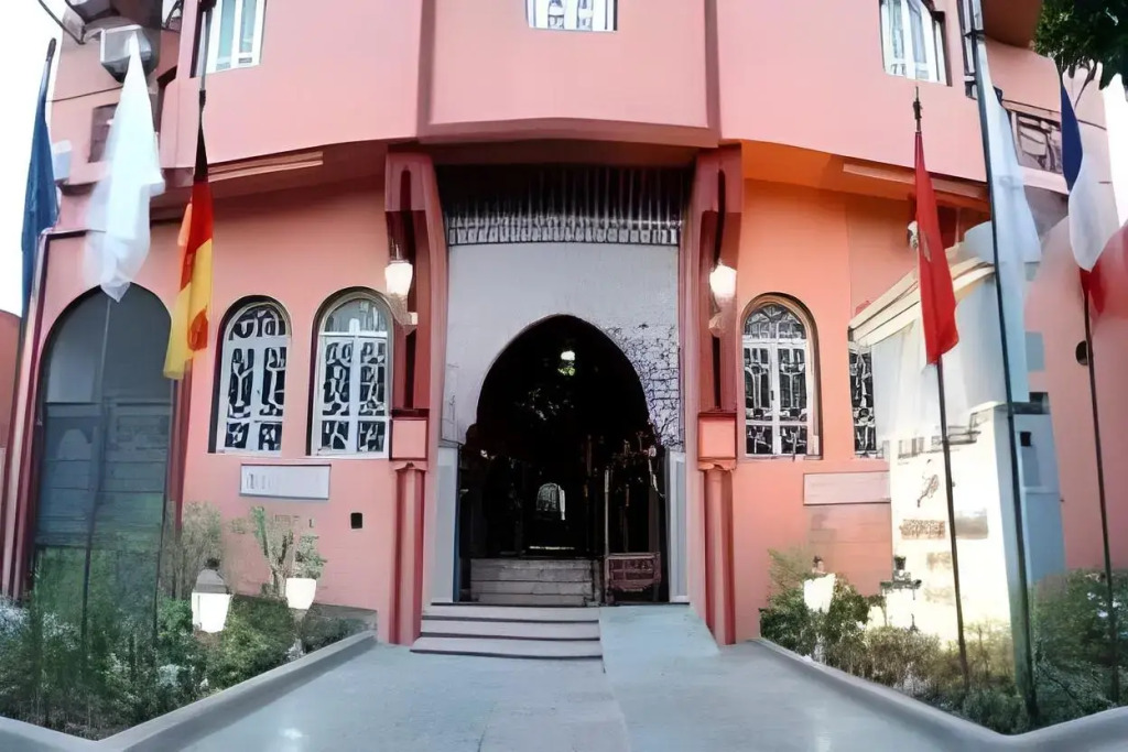 Moroccan House
