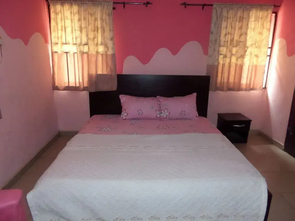 Phadis Hotel