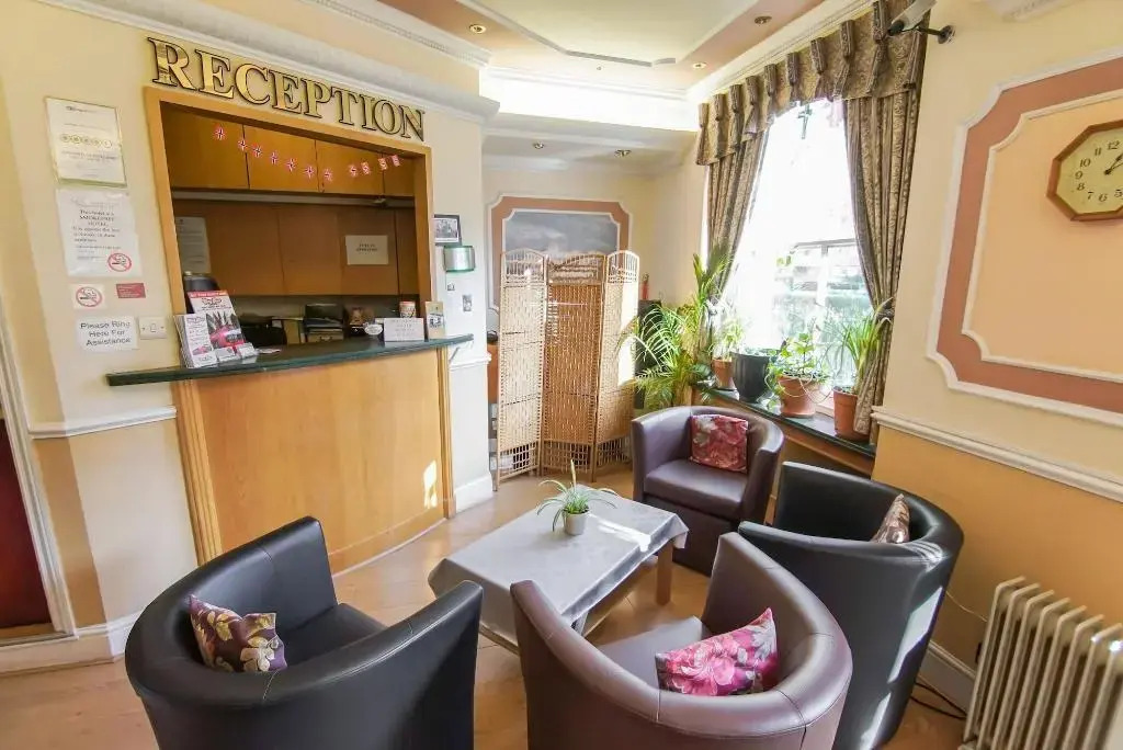 Mandalay Picton House Hotel