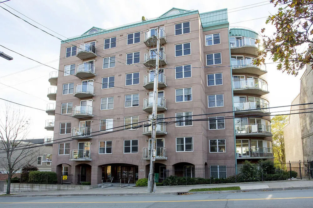 Moore Executive Suites - Letson Court
