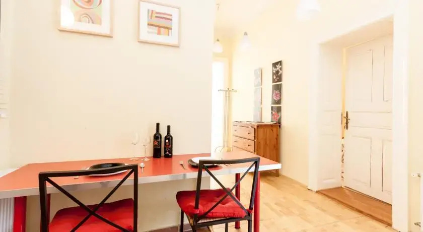 Avantgarde Suites - Broadway