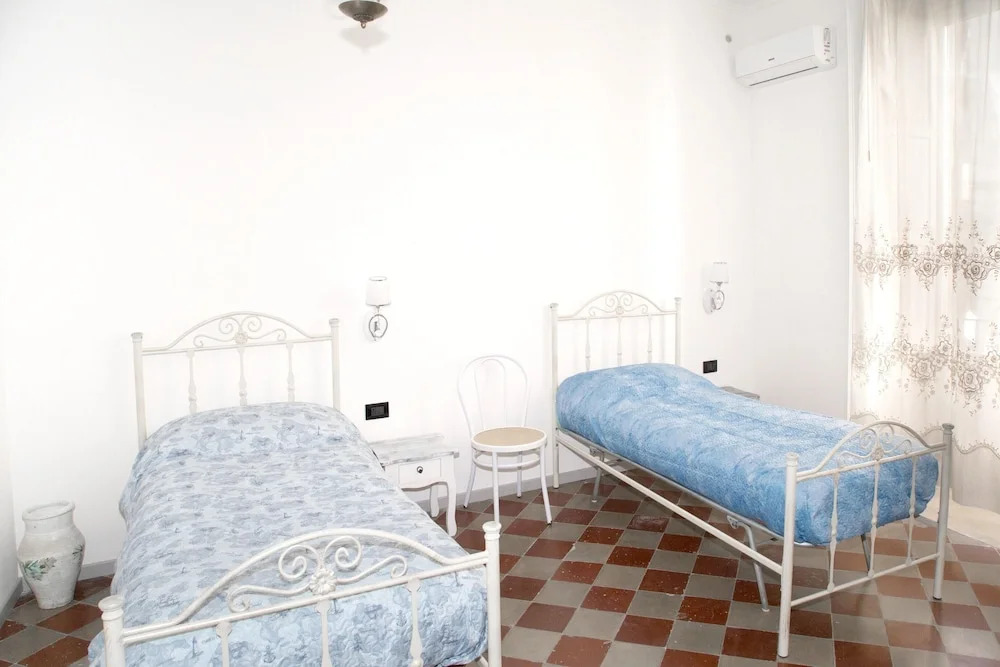 Apartment with 3 Bedrooms in Siracusa, with Furnished Balcony And Wifi - 80 M From the Beach
