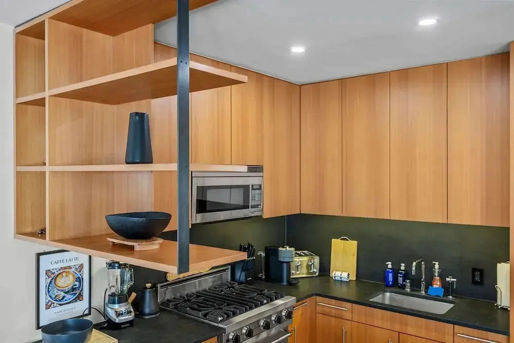 Prince by Rove Travel 2BR Soho Condo w Terrace