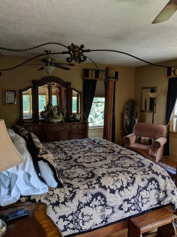 Echo Mountain Inn