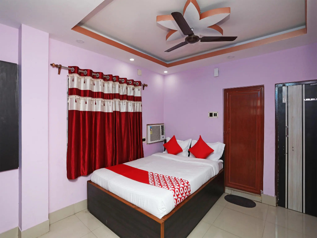 OYO 16058 Classic Inn