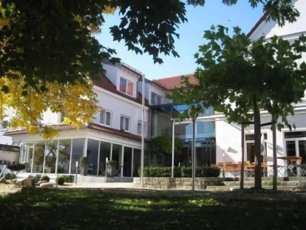 Hotel & Restaurant Grüner Baum