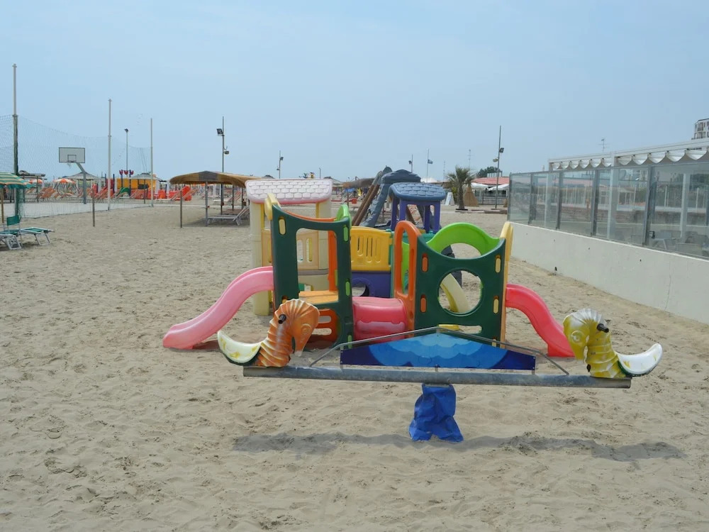 Belvilla by OYO Lido Estensi Trilo Doria