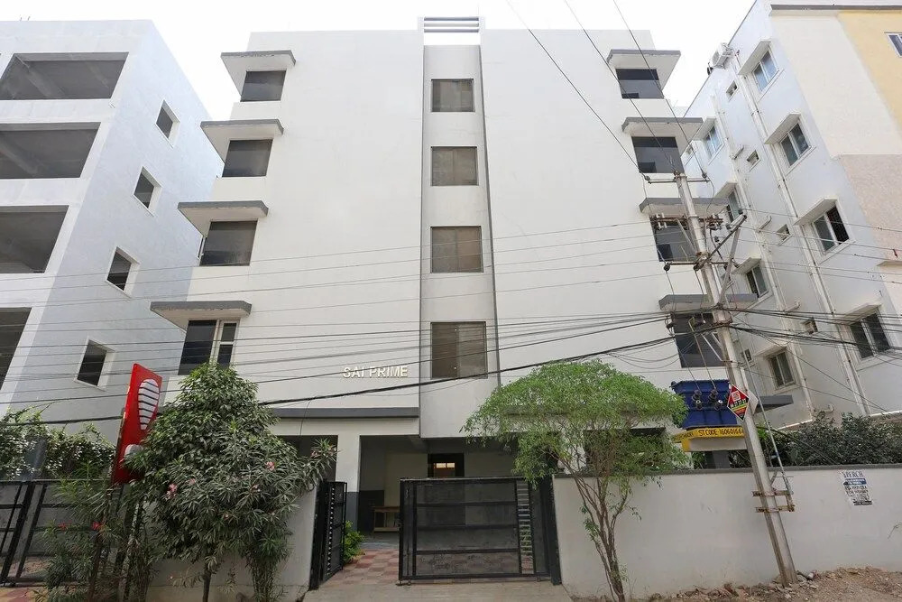 OYO 7672 Pride Inn