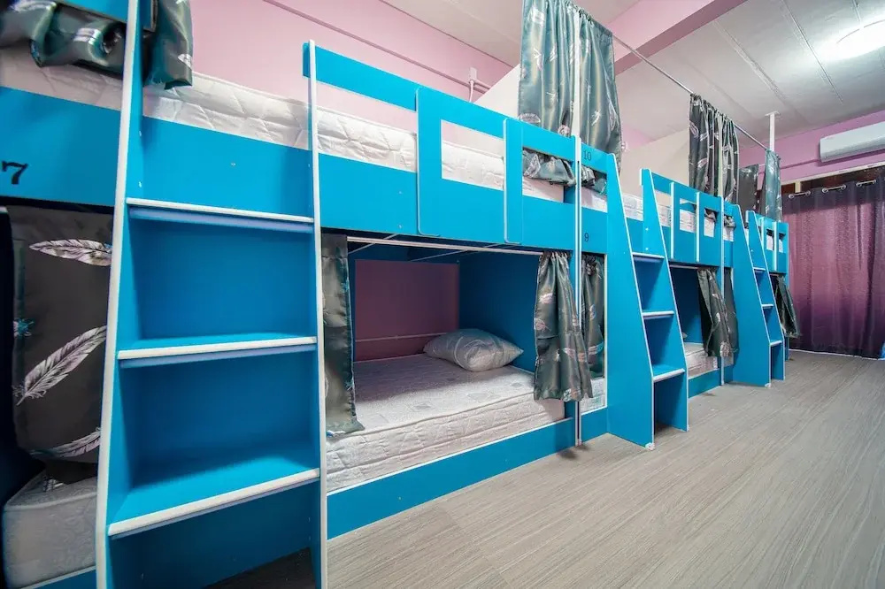 UrbanNest Hostel