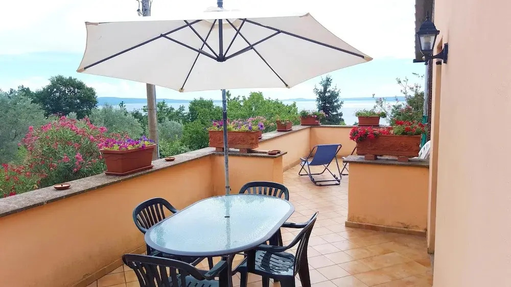 Rustic Country House With a View of Lake Bolsena
