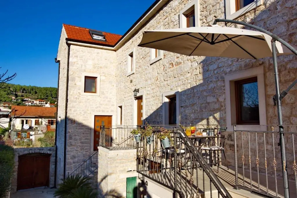 Apartments Neno - 50m from center
