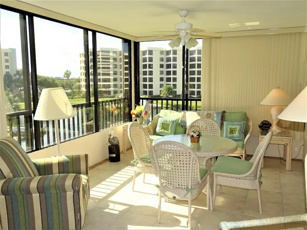 Gulf And Bay Club- B301 Updated End Unit! 2 Bedroom Condo